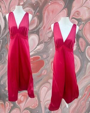 Vintage 70s Vanity Fair Goddess Maxi Nightgown Wine Red Satin Loungewear M